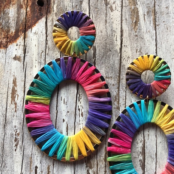🌈 Rainbow Raffia Hoops! - Picture 3 of 4